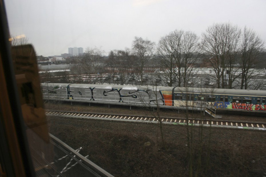 Graffiti Train in hamburg - Photo by Reimemonster - ogs