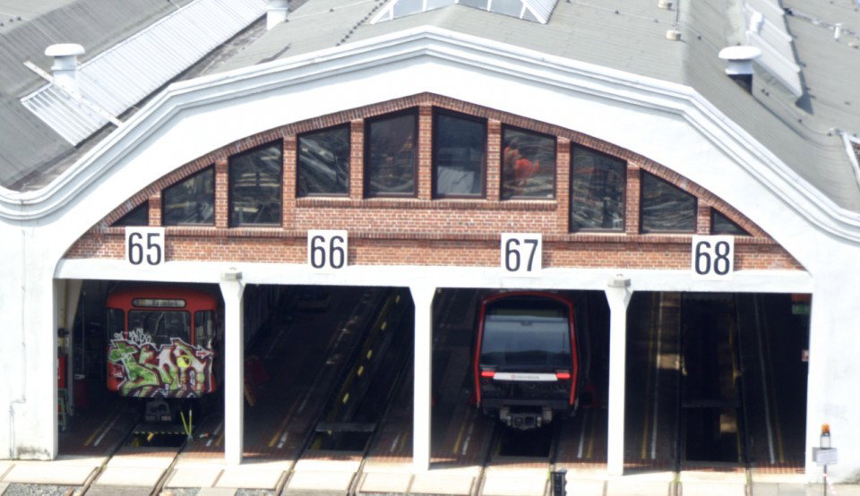 Graffiti Train in hamburg - Photo by Reimemonster (1999)