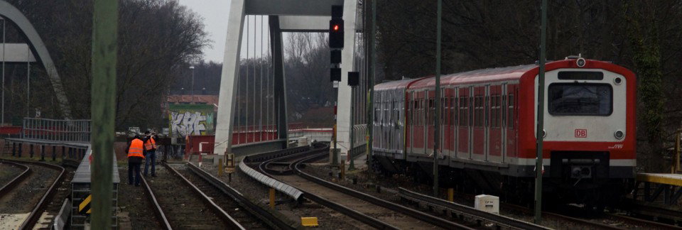 Graffiti Train - Photo by Reimemonster