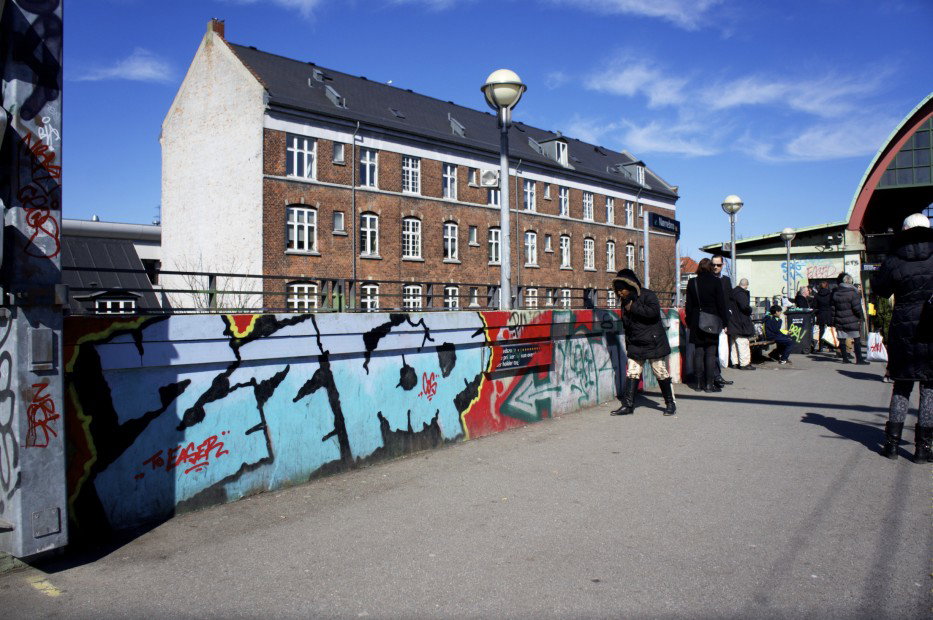 Graffiti Bombing - Photo by Reimemonster
