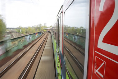 Graffiti Train in hamburg - Photo by Reimemonster