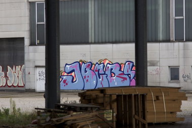 Graffiti Wall - Photo by Reimemonster