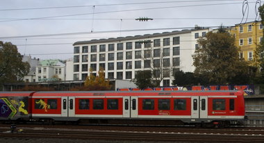 Graffiti Train in hamburg - Photo by Reimemonster