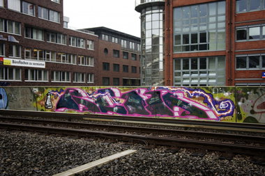 Graffiti Wall in hamburg - Photo by Reimemonster - reik