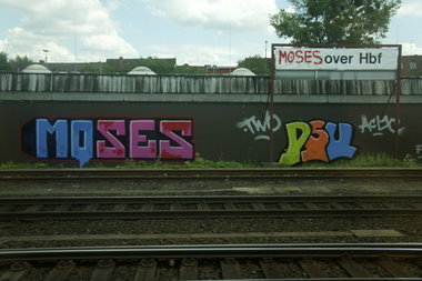 Graffiti Wall - Photo by Reimemonster