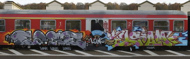 Graffiti Train in hamburg - Photo by Reimemonster - ease, loms, elsam