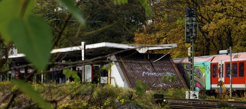 Graffiti Train - Photo by Reimemonster