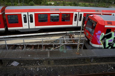 Graffiti Train - Photo by Reimemonster