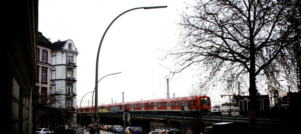 Graffiti Train in hamburg - Photo by Reimemonster - drow, teck