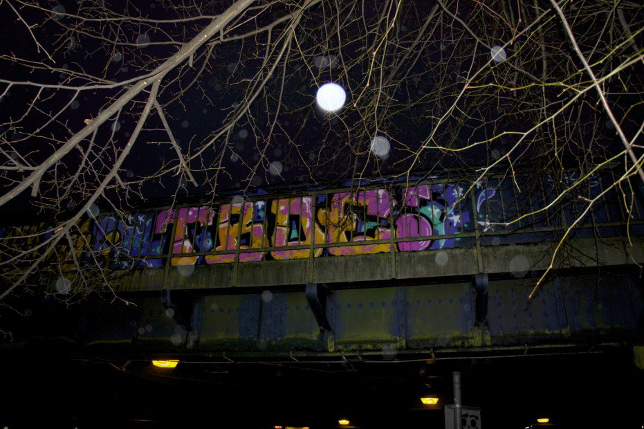 Graffiti Wall in hamburg - Photo by Reimemonster - tbone