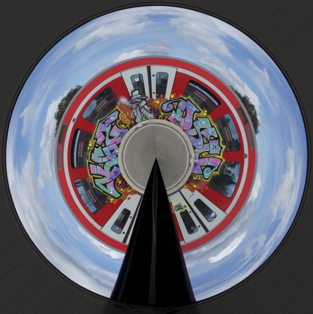 Graffiti Train in hamburg - Photo by Reimemonster - kgz, dsu