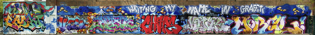 Graffiti Wall in hamburg - Photo by Reimemonster - writing, my, name