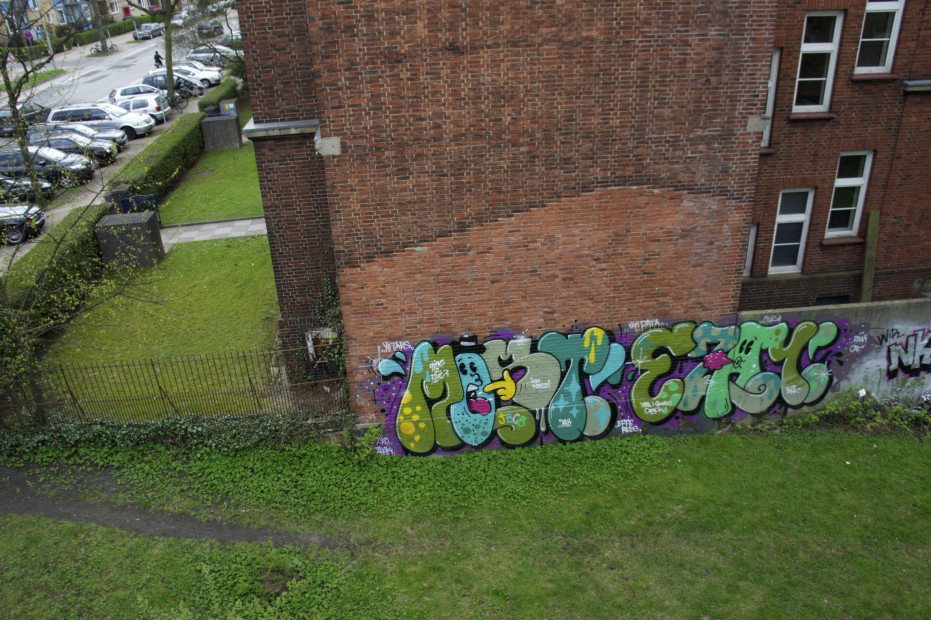 Graffiti Wall in hamburg - Photo by Reimemonster - most, ezay