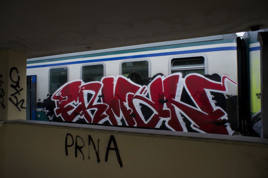 Graffiti Train in Milano - Photo by Reimemonster - erman