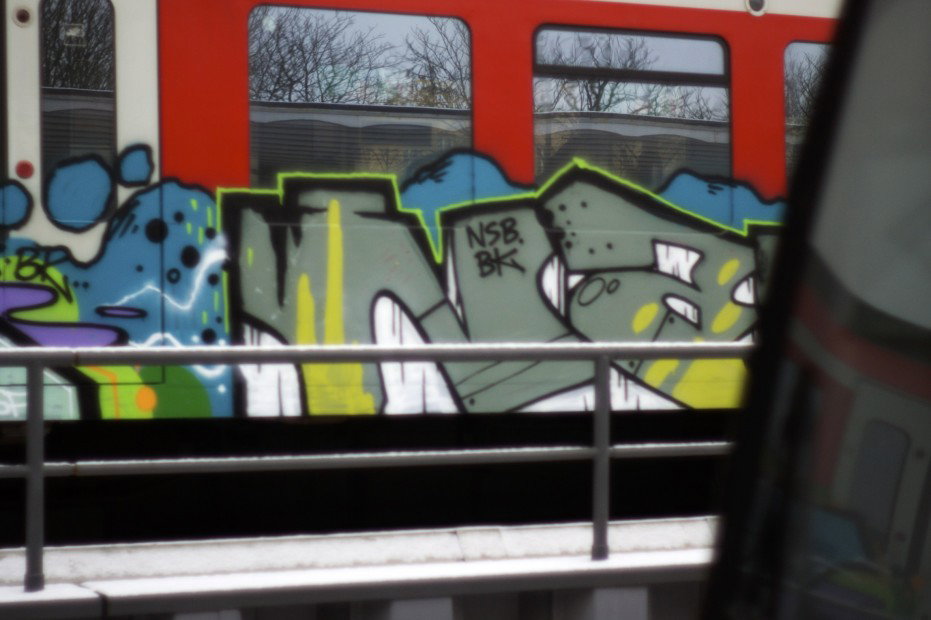 Graffiti Train in hamburg - Photo by Reimemonster - nsb, bk, nacro