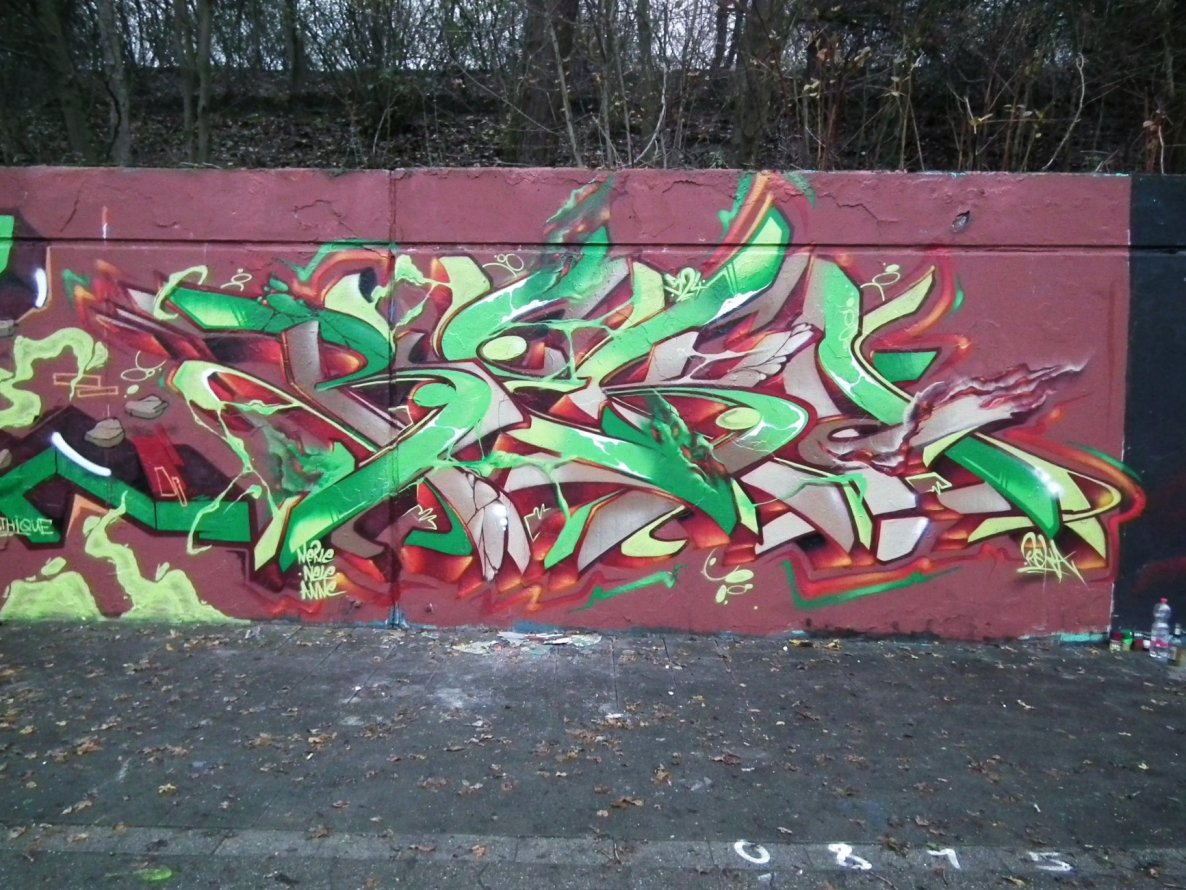 Graffiti Wall - Photo by Reka - 5zwo4, köds, reka