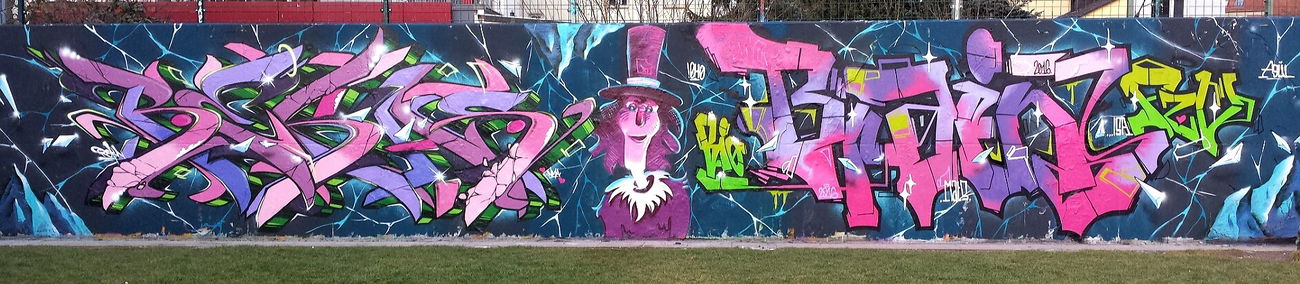 Graffiti Wall - Photo by Reka - reka, 5zwo4, 524 (2016)