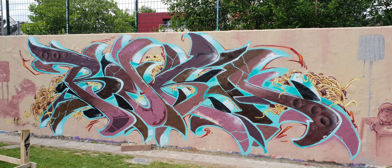 Graffiti Wall - Photo by Reka - reka, köds, 525 (2018)