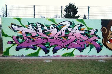 Graffiti Wall - Photo by Reka - 5zwo4, köds, reka