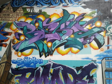 Graffiti Wall - Photo by Reka - 5zwo4, köds, reka