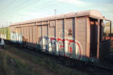 Graffiti Train - Photo by Renoager - Hacs, Seatler, Renoager (2012)