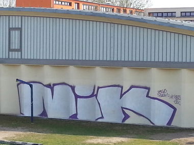 Graffiti Bombing - Photo by Reshef - Nik (2013)