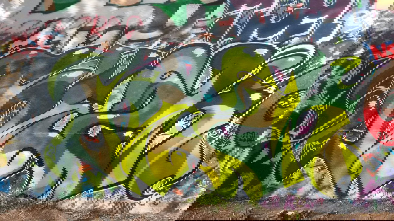 Graffiti Wall - Photo by Resk - Resk