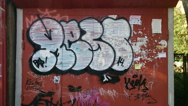 Graffiti Bombing - Photo by Rest47 - Neokband, ???????? (2014)