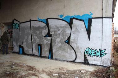 Graffiti Bombing - Photo by Rewolwer - MRBNCREWS (2015)