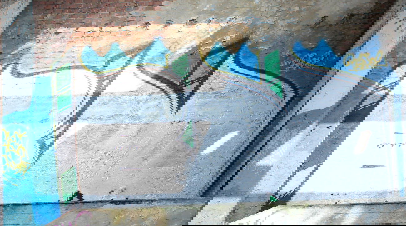 Graffiti Wall - Photo by Rewolwer - BN, CREW (2014)