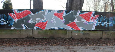 Graffiti Wall - Photo by Rewolwer - REWOE