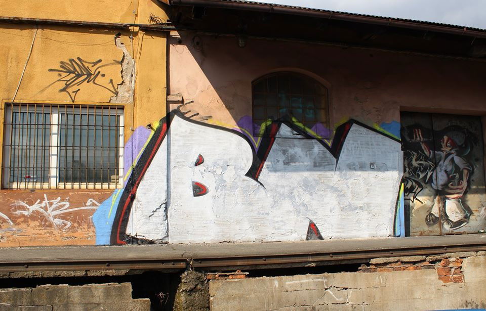 Graffiti Wall - Photo by Rewolwer - BN (2016)