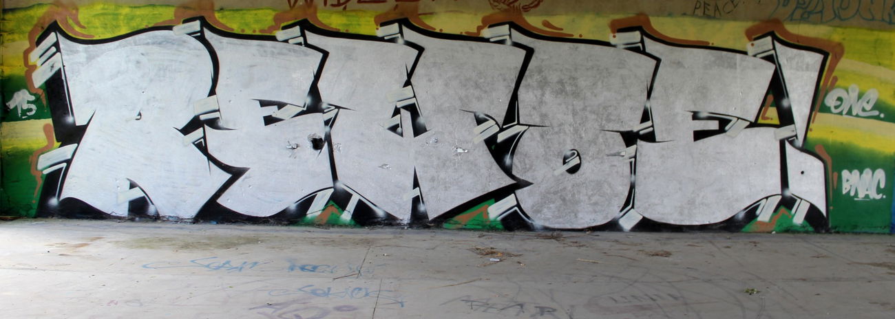 Graffiti Wall - Photo by Rewolwer - REWOE (2015)