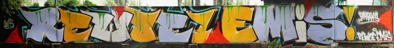 Graffiti Wall - Photo by Rewolwer - REWOE, BN, EMIS (2015)