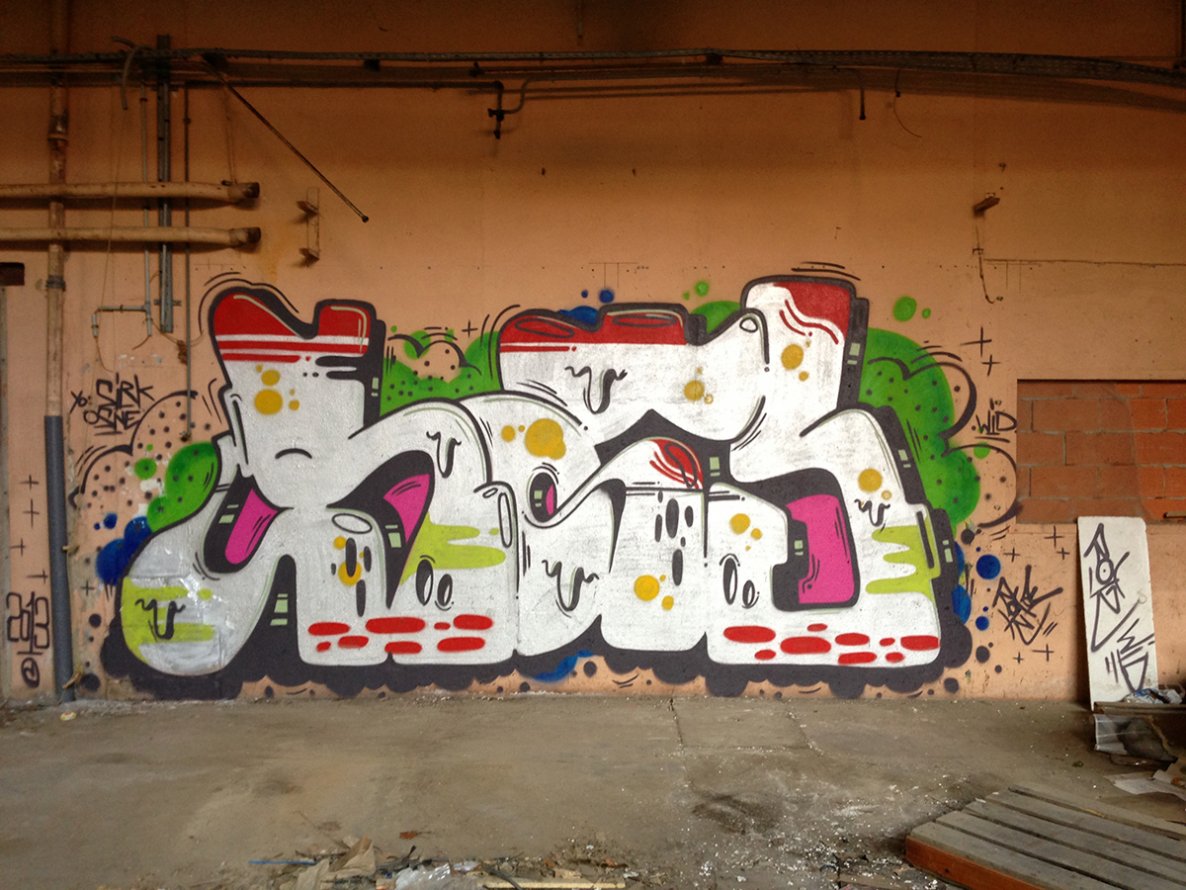 Graffiti Wall - Photo by Rich - rots, wid (2013)