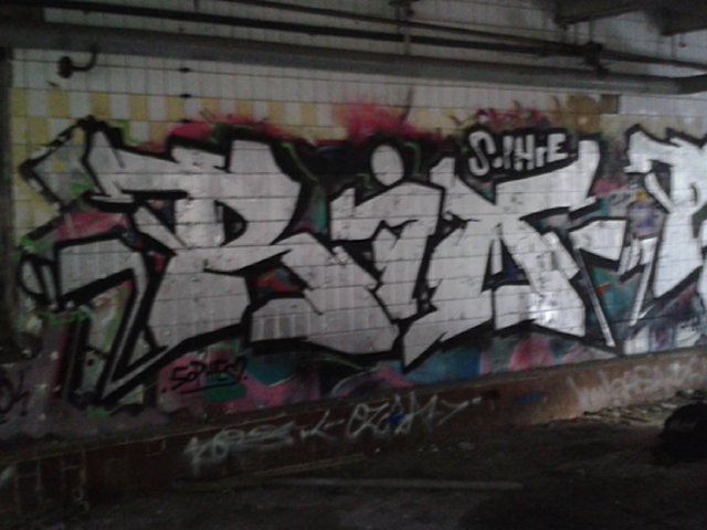Graffiti Bombing - Photo by Riimee - Rim (2014)