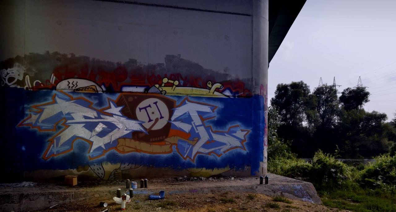 Graffiti Wall - Photo by Riko