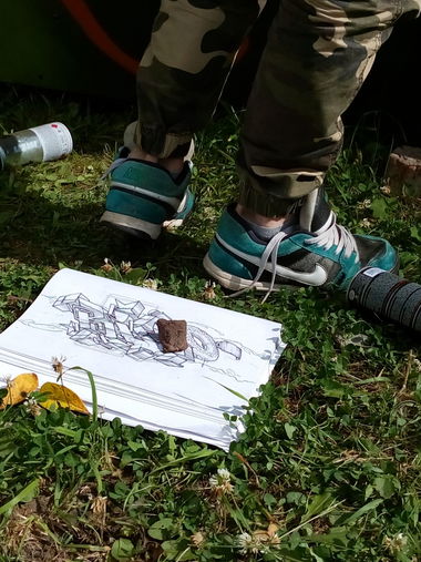 Graffiti Sketch - Photo by Riko