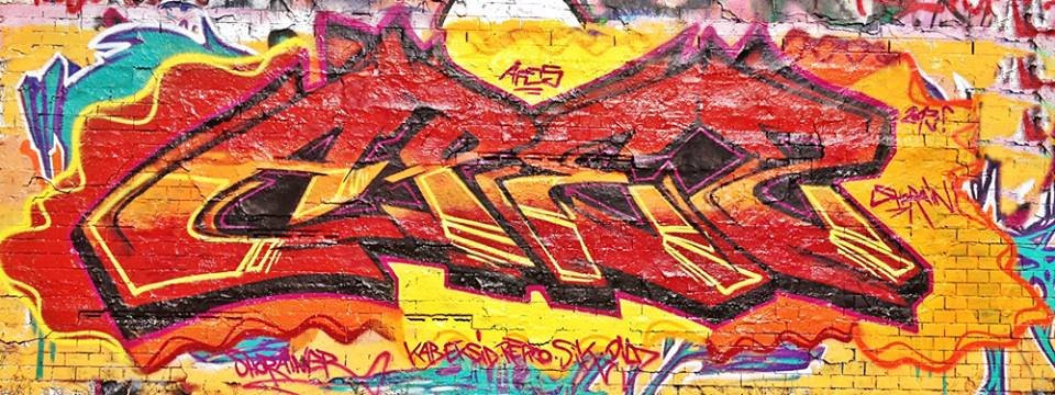 Graffiti Wall - Photo by Ringeldingz - apez (2013)