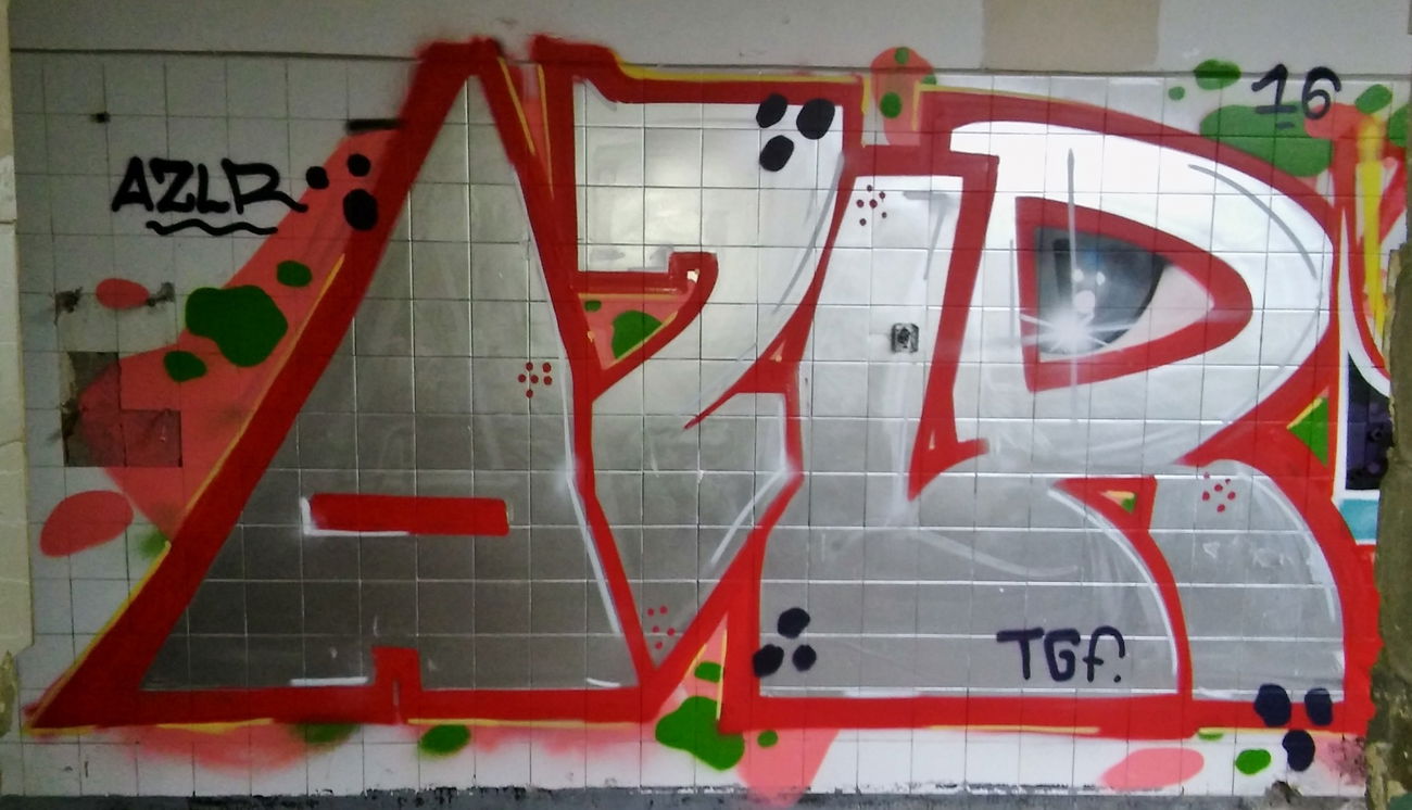 Graffiti Wall - Photo by Rip