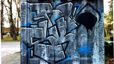 Graffiti Wall in ?akovo - Photo by Risk - risk, swk