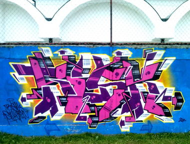 Graffiti Wall - Photo by Risk - risk, swk (2013)