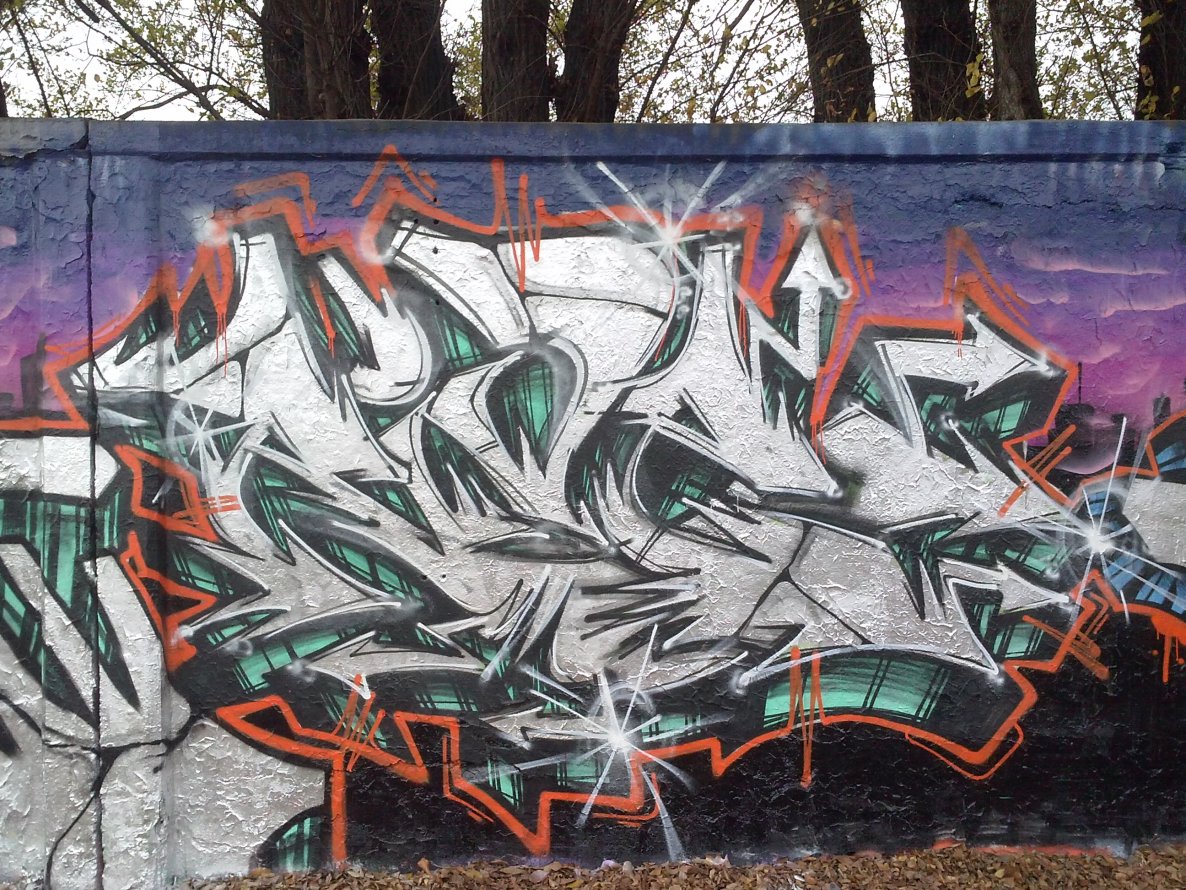 Graffiti Wall - Photo by RivSon1 - RIVZ, pozdro, : (2013)