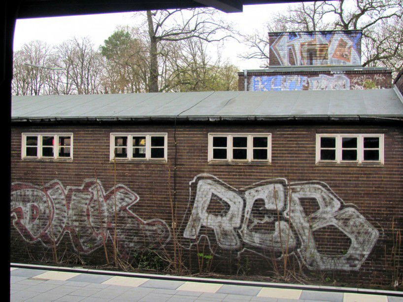 Graffiti Bombing in Berlin - Photo by Rizah - DHK, RCB