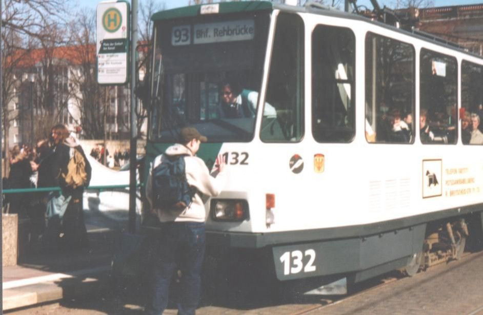 Graffiti Artwork in Potsdam - Photo by Rizah - Potsdam, Tram