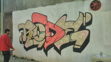 Graffiti Wall in Set yeri - Photo by Rodegraff (2014)