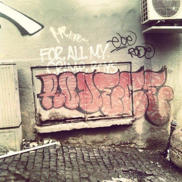 Graffiti Bombing - Photo by Rodegraff