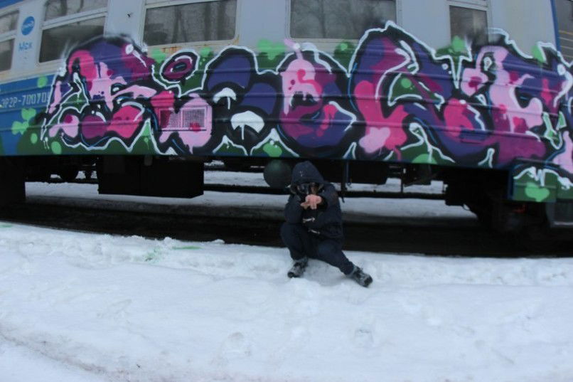 Graffiti Train in Moscow - Photo by RoelOne - Roel (2013)