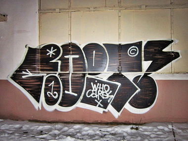 Graffiti Bombing - Photo by Roet