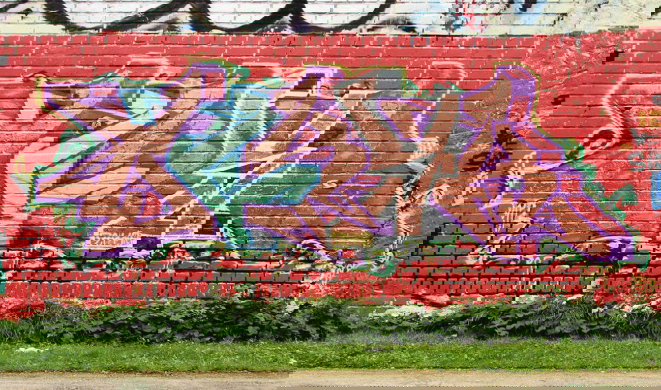 Graffiti Wall - Photo by RogerLawlezz - Deryk, Leipzig (2011)